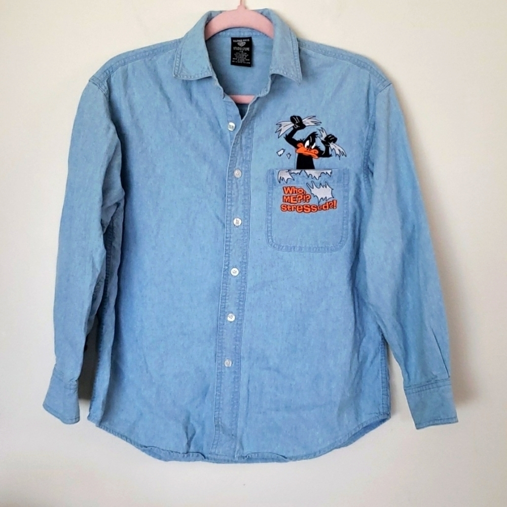 Warner brothers daffy duck 'stressed' denim button down shirt, women's size XS